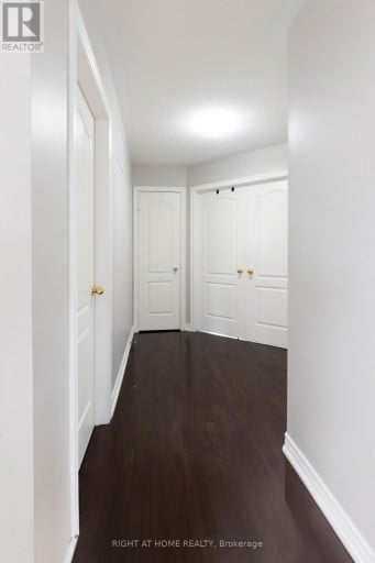 182 MAURIER BOULEVARD, Vaughan (Patterson), Ontario, L6A0V2
