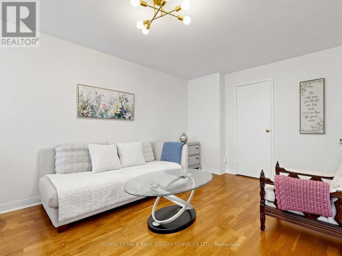 107 - 580 CHRISTIE STREET, Toronto (Wychwood), Ontario, M6G3E3