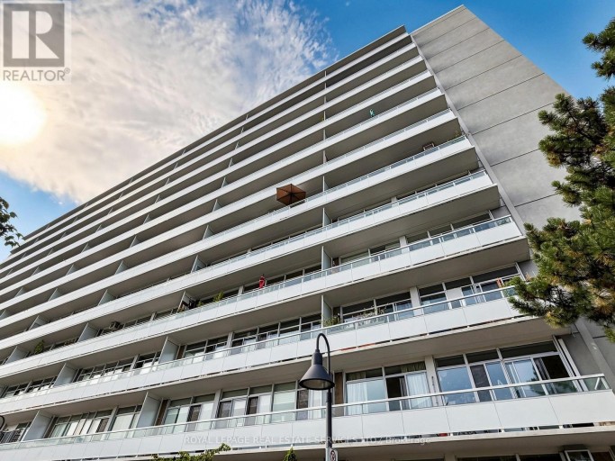 107 - 580 CHRISTIE STREET, Toronto (Wychwood), Ontario, M6G3E3