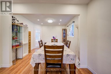 104 LAMBETH COURT Newmarket (Gorham-College Manor) Ontario photo 10