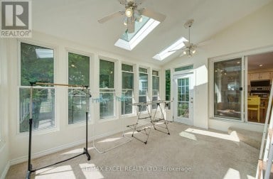 104 LAMBETH COURT Newmarket (Gorham-College Manor) Ontario photo 14