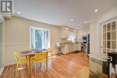 104 LAMBETH COURT Newmarket (Gorham-College Manor) Ontario photo 21