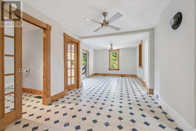 5 WEST STREET, Perth East (Milverton), Ontario, N0K1M0