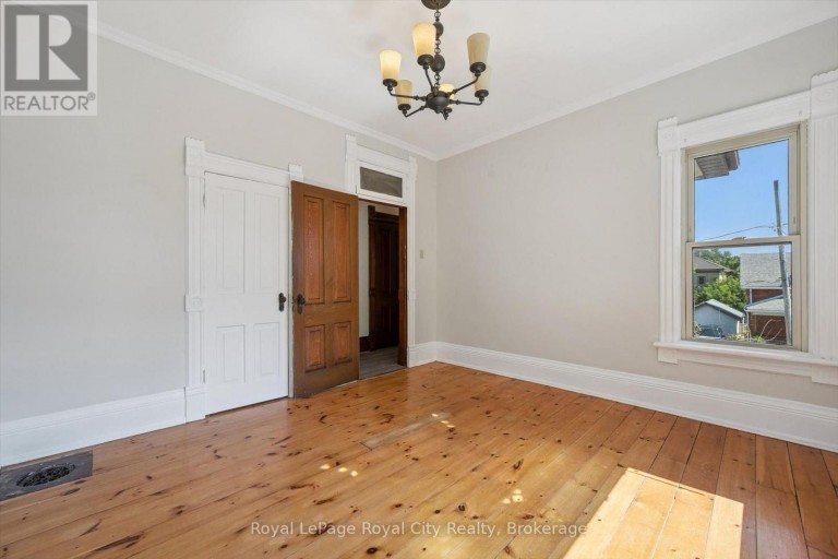 5 WEST STREET, Perth East (Milverton), Ontario, N0K1M0