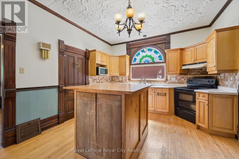 5 WEST STREET, Perth East (Milverton), Ontario, N0K1M0