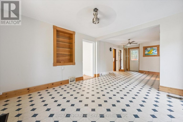 5 WEST STREET, Perth East (Milverton), Ontario, N0K1M0