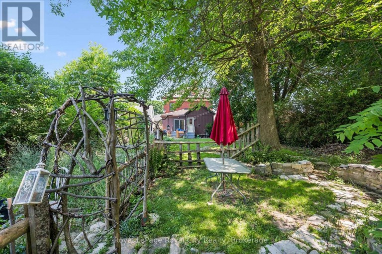 5 WEST STREET, Perth East (Milverton), Ontario, N0K1M0