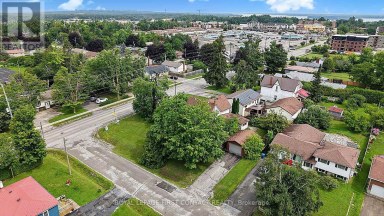 43 FITTONS ROAD W Orillia Ontario photo 10