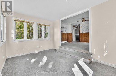 43 FITTONS ROAD W Orillia Ontario photo 21