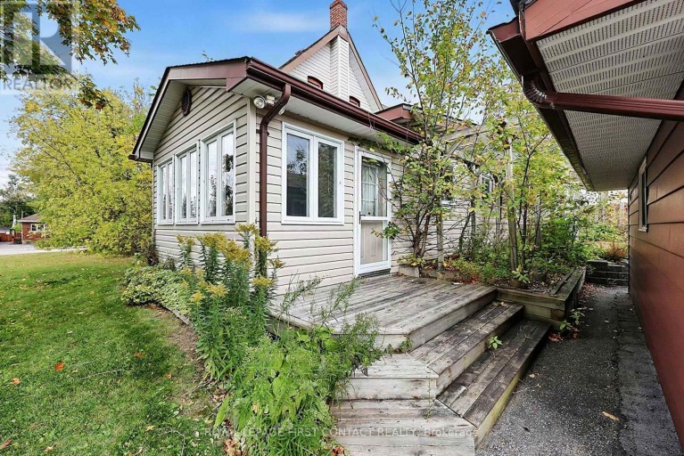 43 FITTONS ROAD W, Orillia, Ontario, L3V3T7