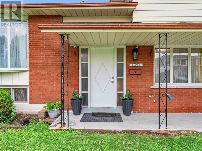 1397 CHARLES DRIVE, Burlington (Mountainside), Ontario, L7P2C8