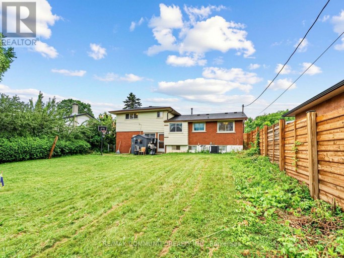 1397 CHARLES DRIVE, Burlington (Mountainside), Ontario, L7P2C8