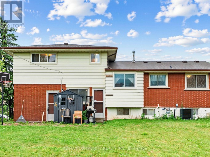 1397 CHARLES DRIVE, Burlington (Mountainside), Ontario, L7P2C8