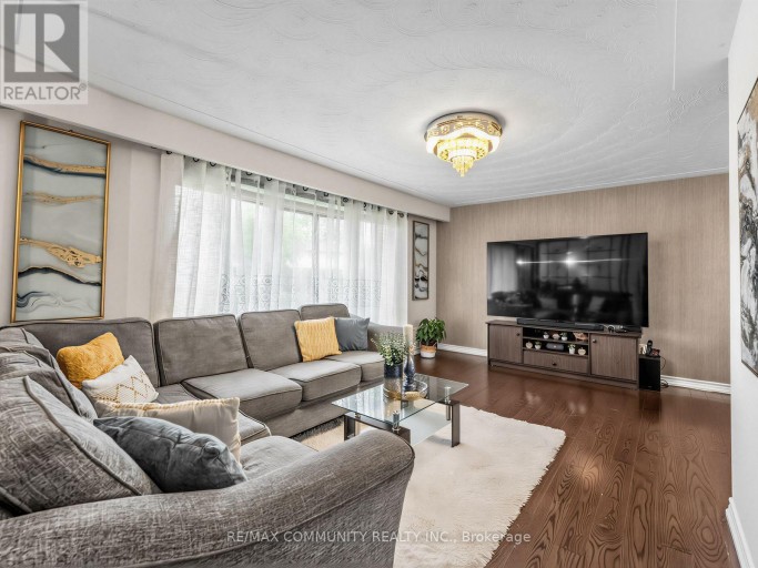 1397 CHARLES DRIVE, Burlington (Mountainside), Ontario, L7P2C8