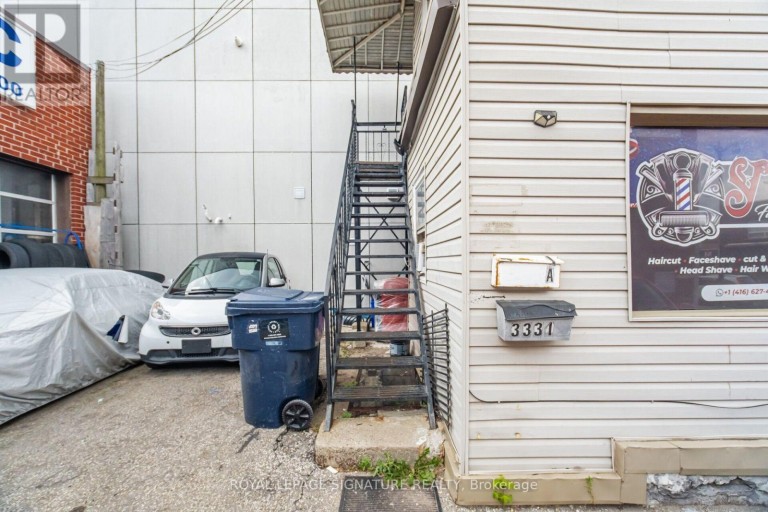 3331 DUNDAS STREET W, Toronto (Junction Area), Ontario, M6P2A6