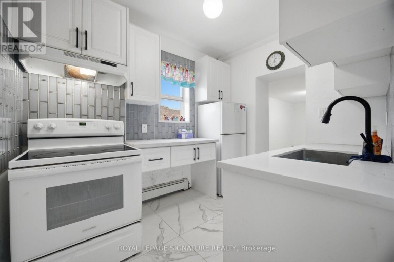 3331 DUNDAS STREET W, Toronto (Junction Area), Ontario, M6P2A6