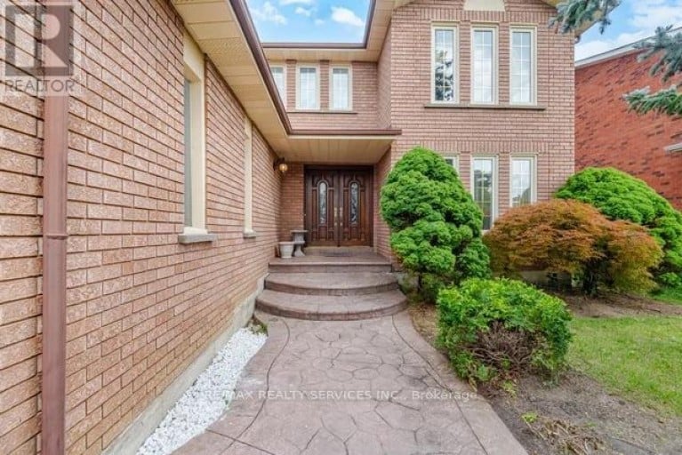 49 TURTLECREEK BOULEVARD, Brampton (Fletcher's Creek South), Ontario, L6W3X8