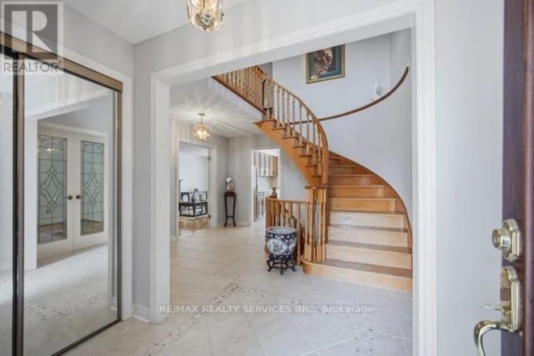 49 TURTLECREEK BOULEVARD, Brampton (Fletcher's Creek South), Ontario, L6W3X8