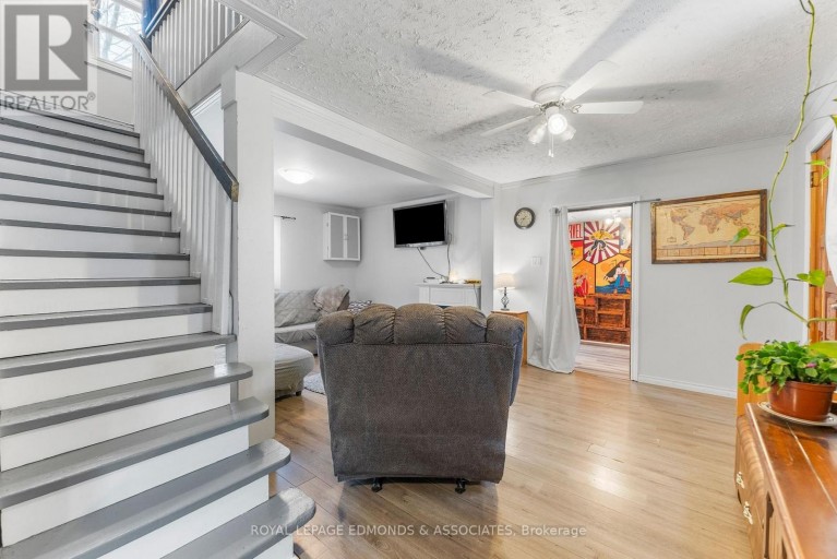 249 WILFRED STREET, Pembroke, Ontario, K8A5K8