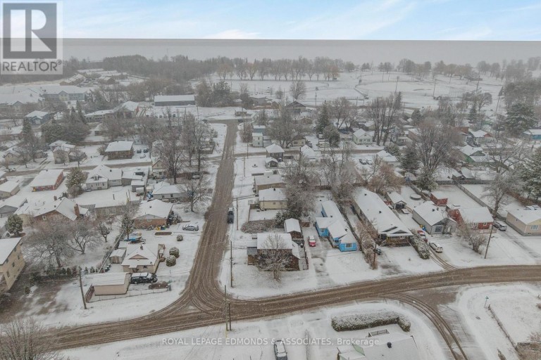 249 WILFRED STREET, Pembroke, Ontario, K8A5K8
