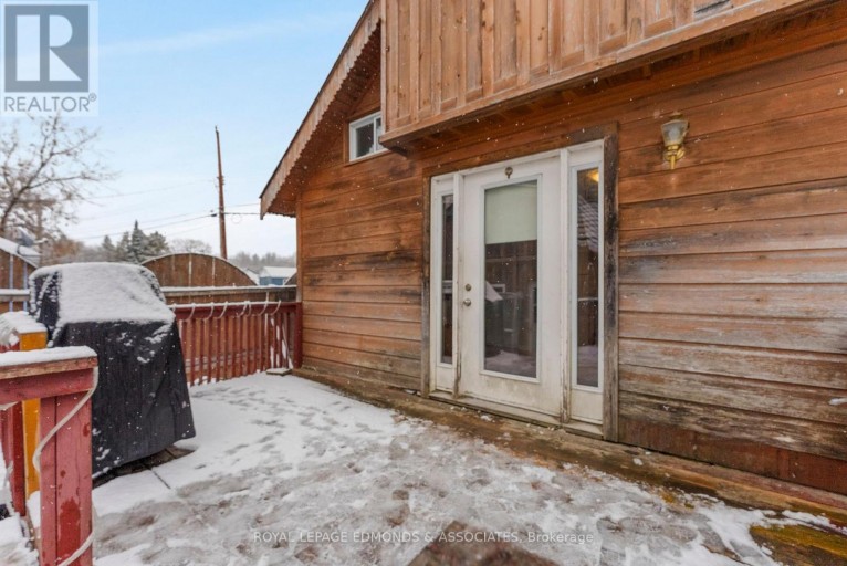 249 WILFRED STREET, Pembroke, Ontario, K8A5K8