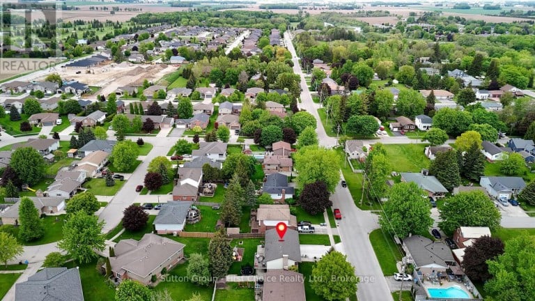 136 NAPIER STREET, West Perth (Mitchell), Ontario, N0K1N0