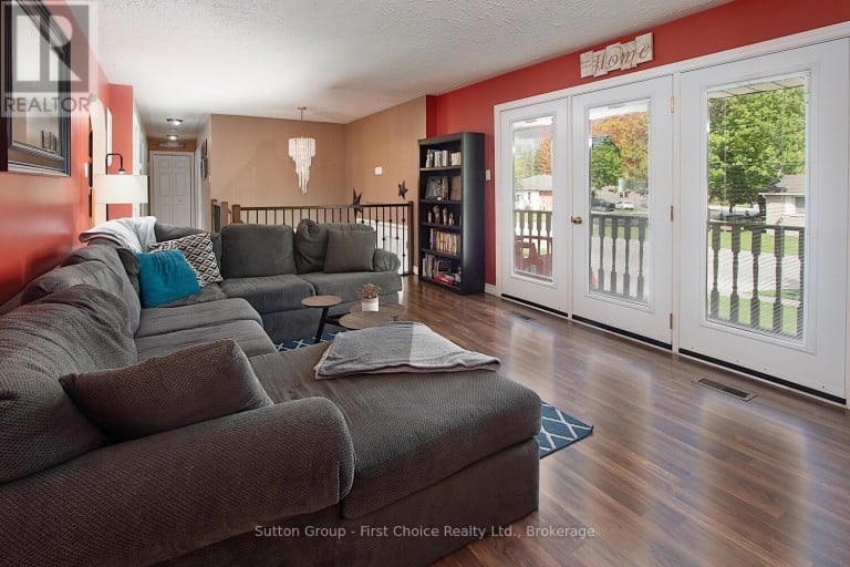 136 NAPIER STREET, West Perth (Mitchell), Ontario, N0K1N0