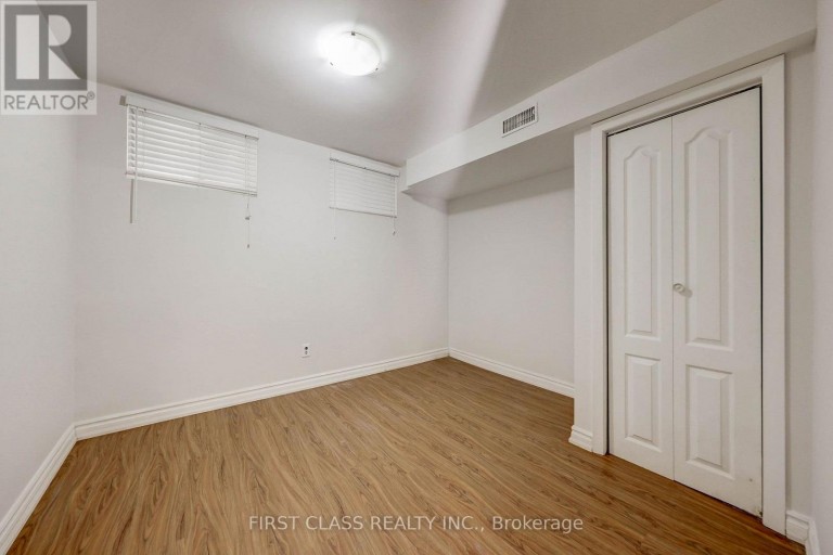 BASEMENT - 214 LINDEN AVENUE, Toronto (Kennedy Park), Ontario, M1K3H8