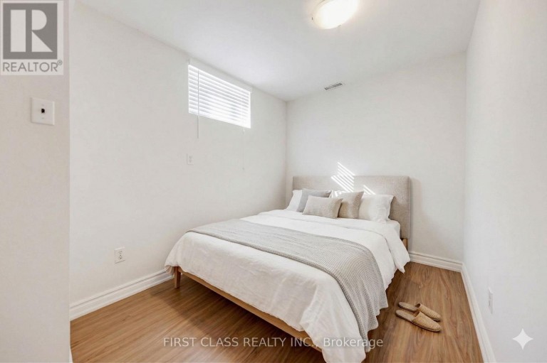 BASEMENT - 214 LINDEN AVENUE, Toronto (Kennedy Park), Ontario, M1K3H8