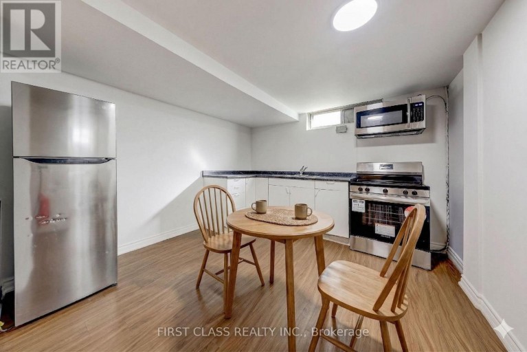 BASEMENT - 214 LINDEN AVENUE, Toronto (Kennedy Park), Ontario, M1K3H8