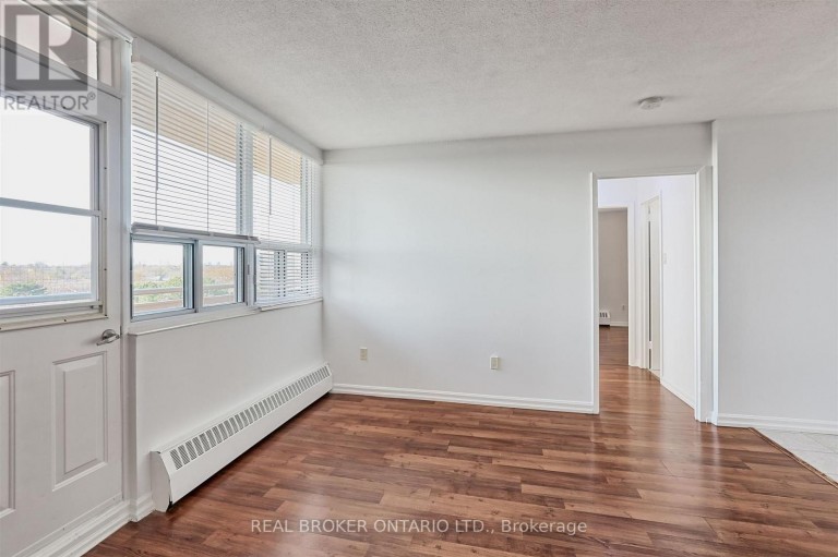 707 - 3065 QUEEN FREDERICA DRIVE, Mississauga (Applewood), Ontario, L4Y3A3