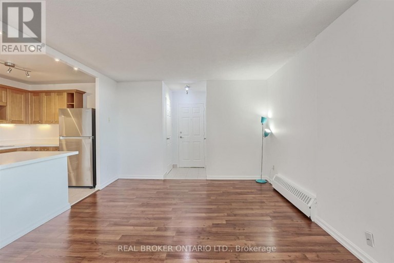 707 - 3065 QUEEN FREDERICA DRIVE, Mississauga (Applewood), Ontario, L4Y3A3