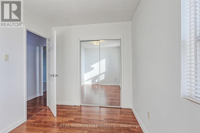 707 - 3065 QUEEN FREDERICA DRIVE, Mississauga (Applewood), Ontario, L4Y3A3