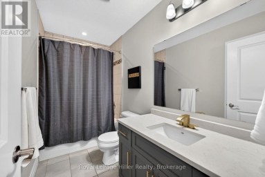 15 ROBERTSON DRIVE Stratford Ontario photo 23