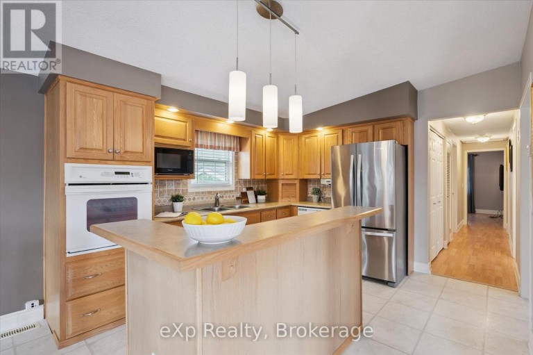 18 JASPER HEIGHTS PRIVATE, Puslinch, Ontario, N0B2C0