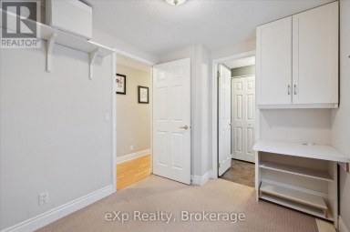 18 JASPER HEIGHTS PRIVATE Puslinch Ontario photo 20
