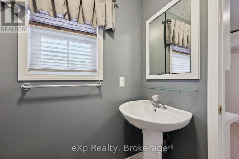 18 JASPER HEIGHTS PRIVATE, Puslinch, Ontario, N0B2C0