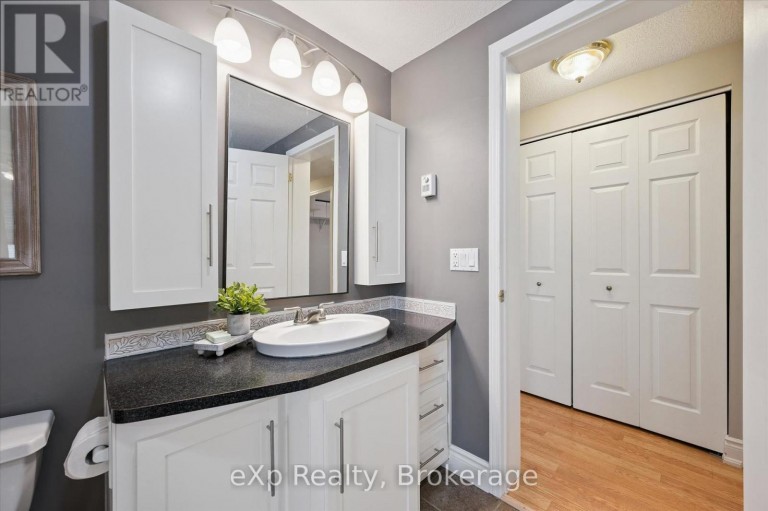 18 JASPER HEIGHTS PRIVATE, Puslinch, Ontario, N0B2C0