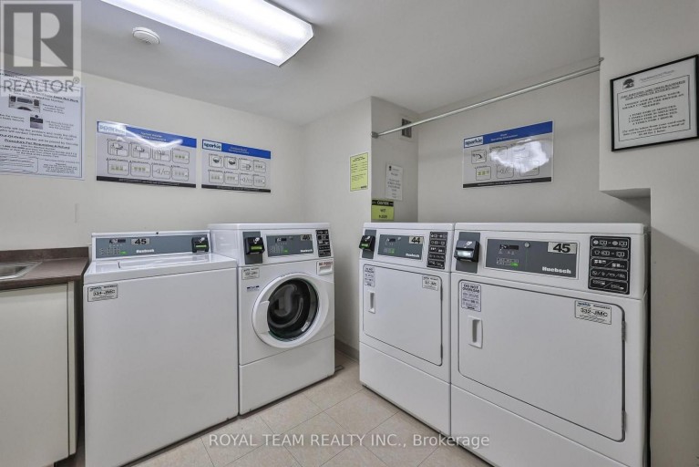 2004 - 1333 BLOOR STREET, Mississauga (Applewood), Ontario, L4Y3T6