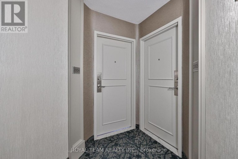 2004 - 1333 BLOOR STREET, Mississauga (Applewood), Ontario, L4Y3T6