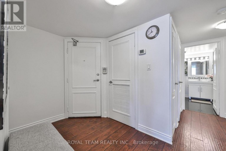 2004 - 1333 BLOOR STREET, Mississauga (Applewood), Ontario, L4Y3T6