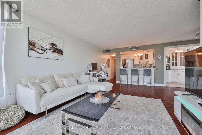 2004 - 1333 BLOOR STREET, Mississauga (Applewood), Ontario, L4Y3T6