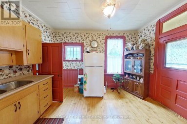 33 PRINCESS STREET E Central Huron (Clinton) Ontario photo 11
