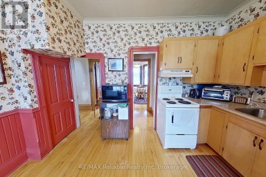 33 PRINCESS STREET E Central Huron (Clinton) Ontario photo 12