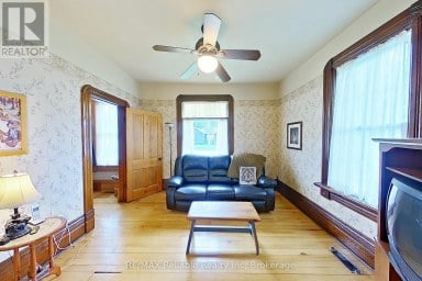 33 PRINCESS STREET E Central Huron (Clinton) Ontario photo 7