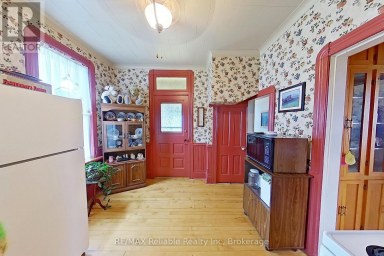 33 PRINCESS STREET E Central Huron (Clinton) Ontario photo 9