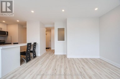 2 - 7725 YONGE STREET Markham (Thornhill) Ontario photo 17