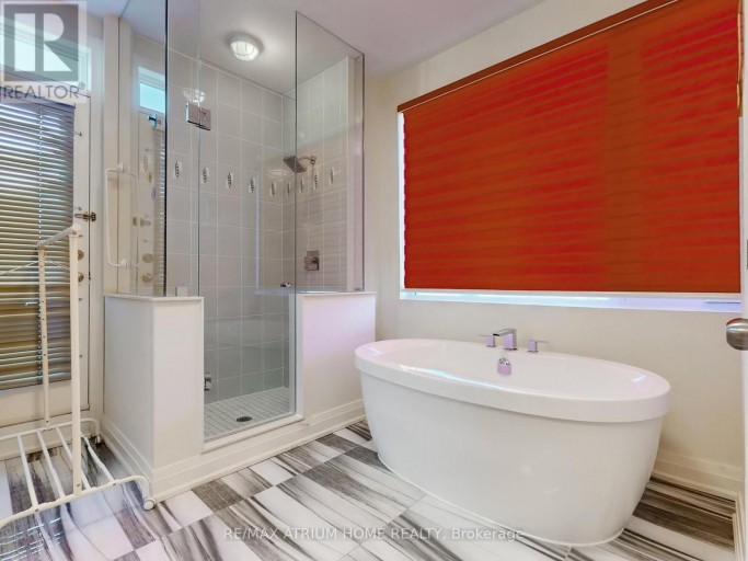 18 TEASEL WAY, Markham (Unionville), Ontario, L3R1L3