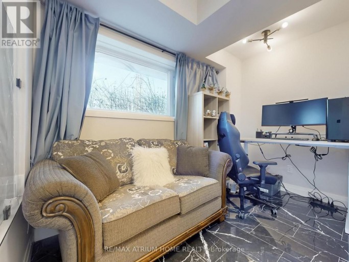 18 TEASEL WAY, Markham (Unionville), Ontario, L3R1L3