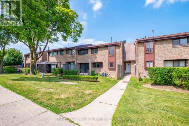 5 - 2605 WOODCHESTER DRIVE Mississauga (Sheridan) Ontario photo 1